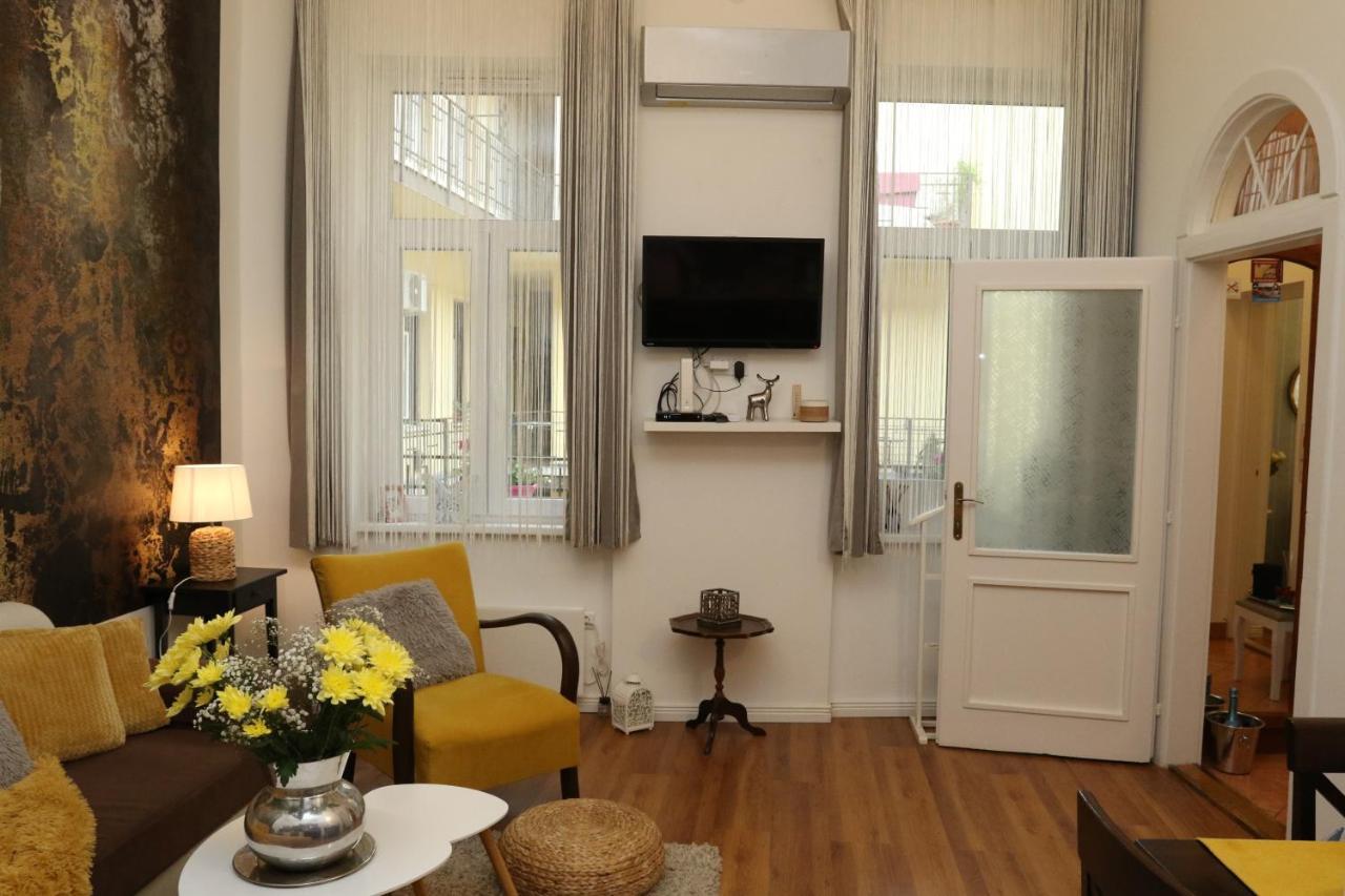Hedi Apartman มิชโคลซ์ ภายนอก รูปภาพ